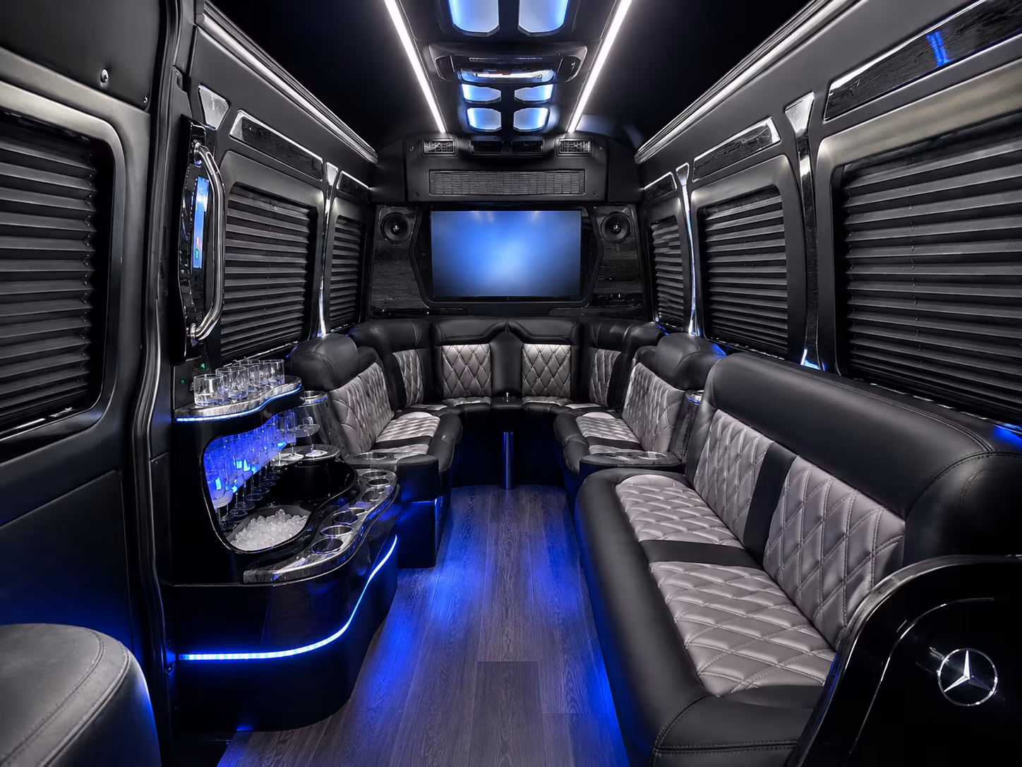 bus rentals for corporate events and off site team meetings