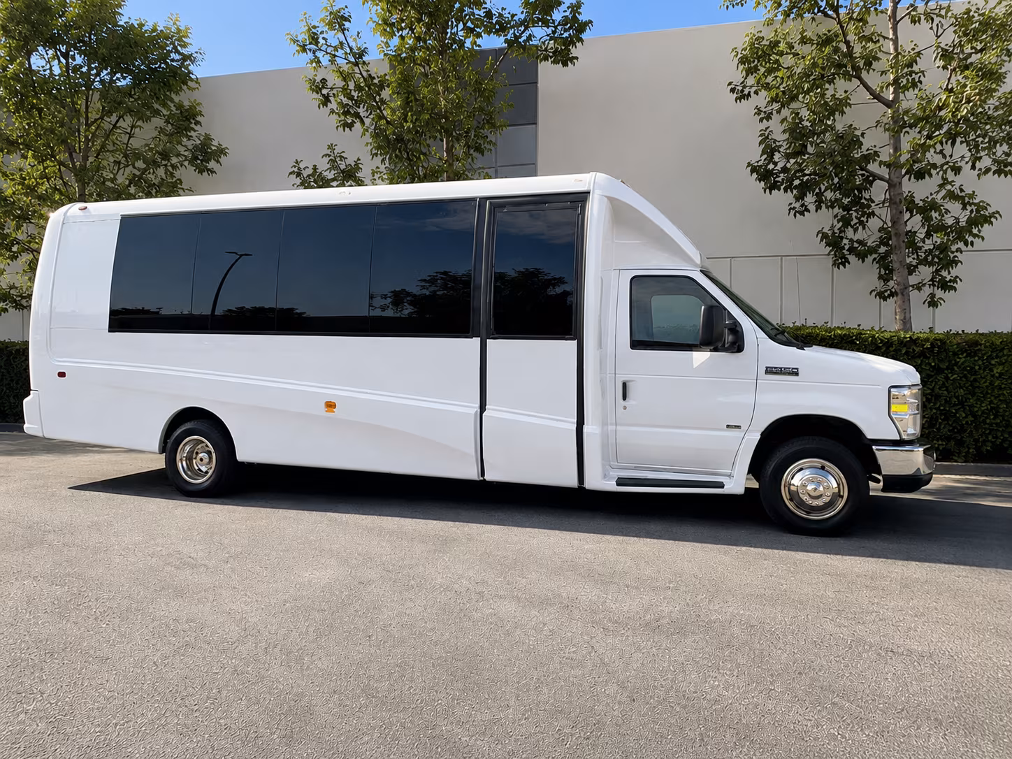 convention and conference shuttle buses out of walnut creek